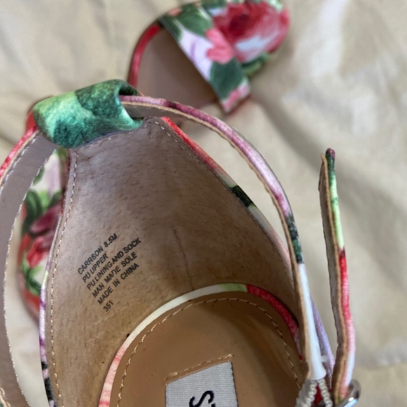 Steve Madden Floral Heels - Picture 6 of 6
